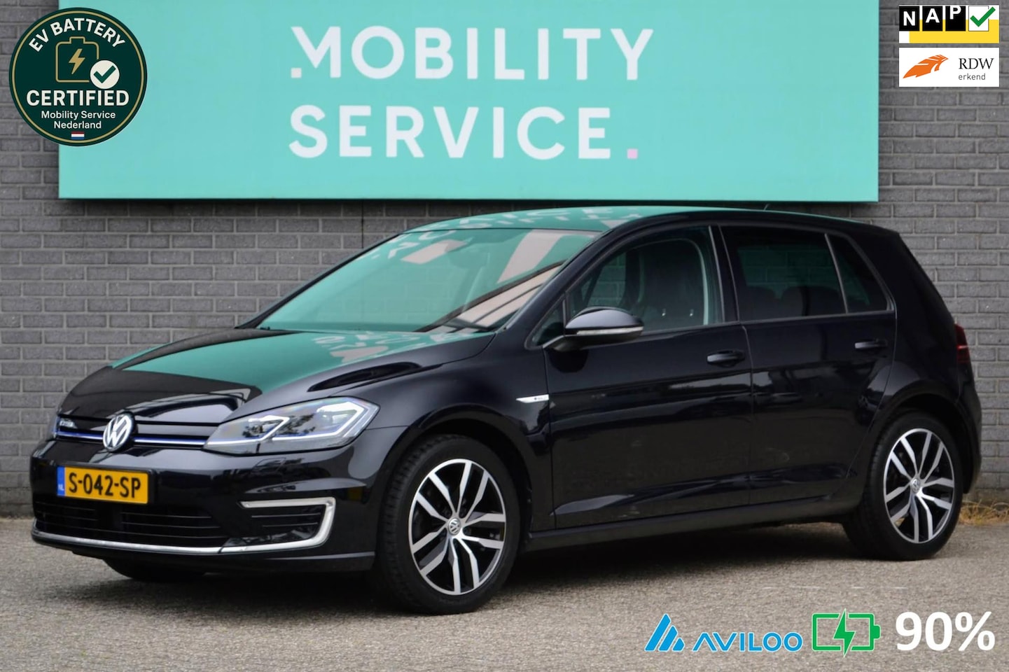 Volkswagen e-Golf - E-DITION AUT Vir cockpit Leder Clima ACC LED LMV Spiegel & Winter Pakket - AutoWereld.nl