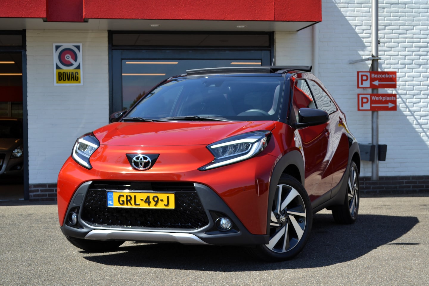 Toyota Aygo X - 1.0 VVT-i Automaat, Envy, Limited, Navi, Camera, Pdc V + A, Open dak ! Nieuwstaat ! - AutoWereld.nl