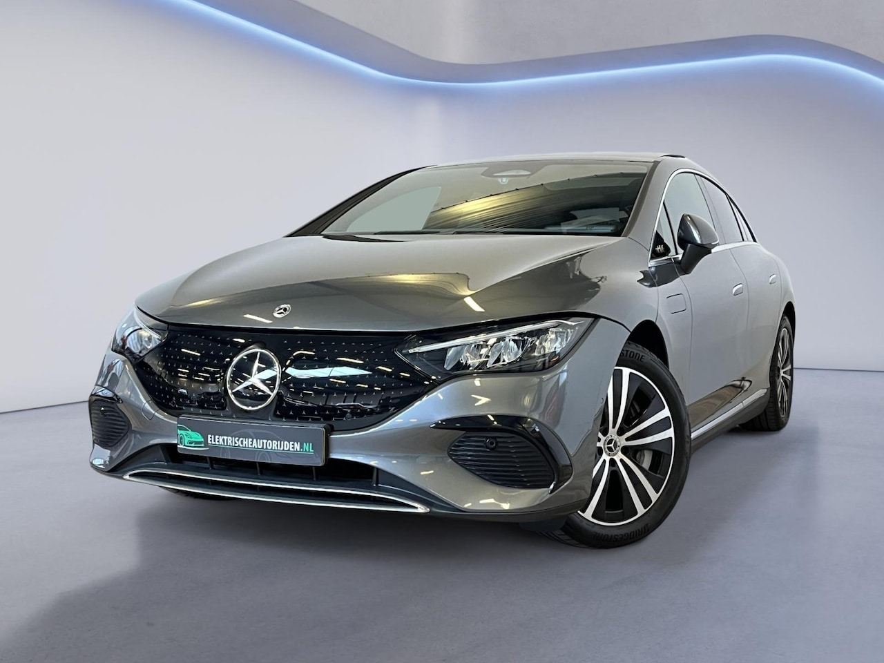 Mercedes-Benz EQE - 350+ Launch Edition Luxury Line 350+ Launch Edition Luxury Line, dealer onderhouden, garantie tm 2027 - AutoWereld.nl