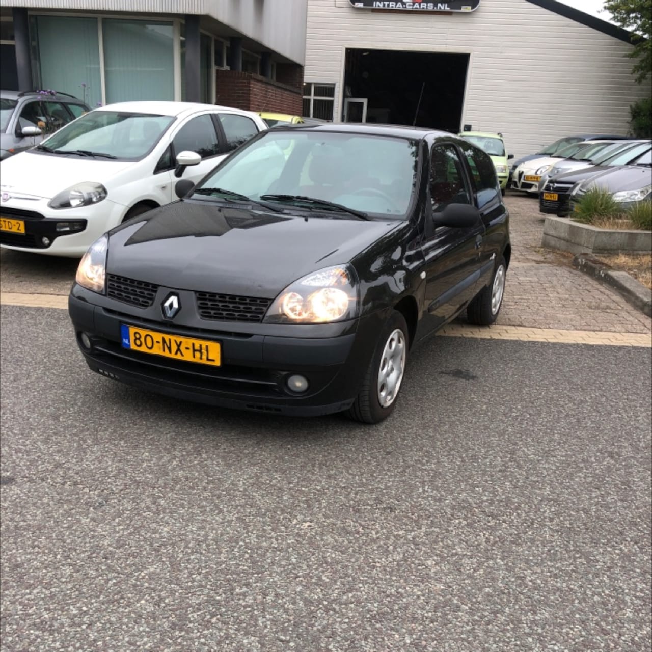 Renault Clio - 1.2-16V Authentique Basis Super nette en perfect rijdende Clio. Inclusief nieuwe Apk bij a - AutoWereld.nl