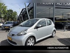 Toyota Aygo - 1.0-12V lage km.stand | Airco | Centrale vergrendeling | 4 airbags