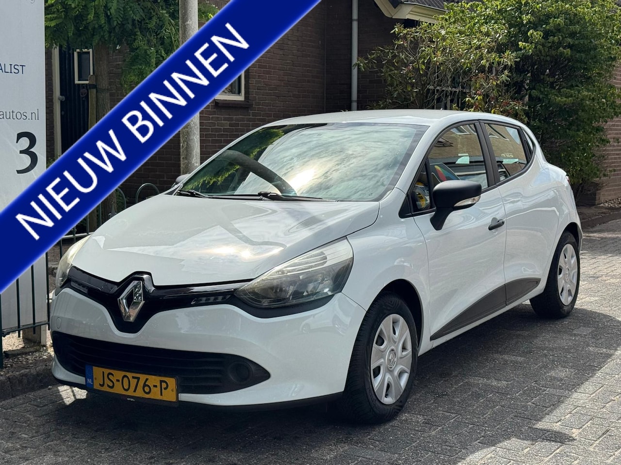 Renault Clio - 0.9 TCe Eco2 Authentique Airco/5-Deurs - AutoWereld.nl