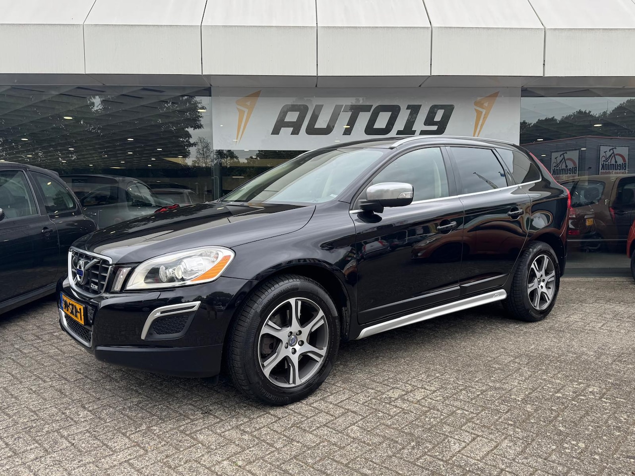 Volvo XC60 - 3.0 T6 AWD R-Design - AutoWereld.nl