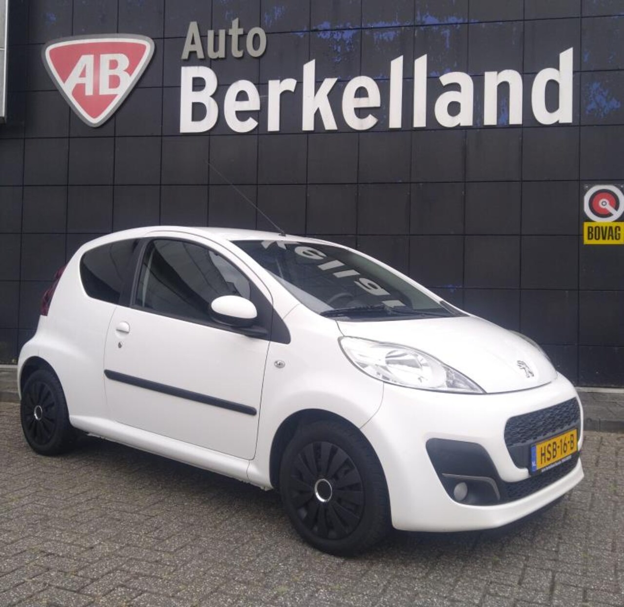 Peugeot 107 - 1.0 12V Black & White Airco / Elektrische ramen - AutoWereld.nl