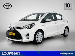 Toyota Yaris - 1.5 Hybrid Trend | Navigatie | Trekhaak | Parkeersensoren voor en achter |