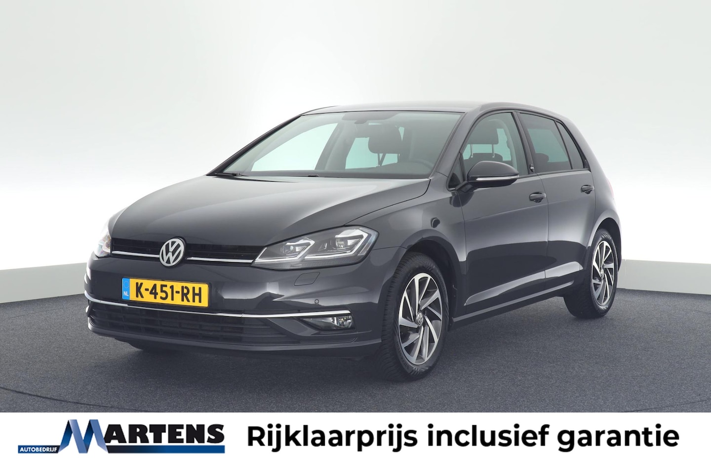 Volkswagen Golf - 1.0 TSI 110pk DSG Sound Led Stoelverwarming Navigatie - AutoWereld.nl