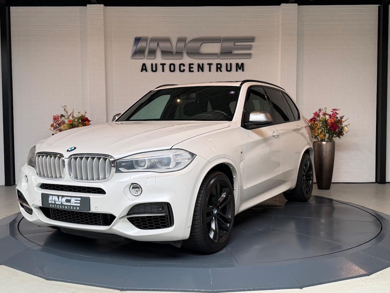 BMW X5 - M50d High Executive | PANO | Cruise | Alcantara - AutoWereld.nl