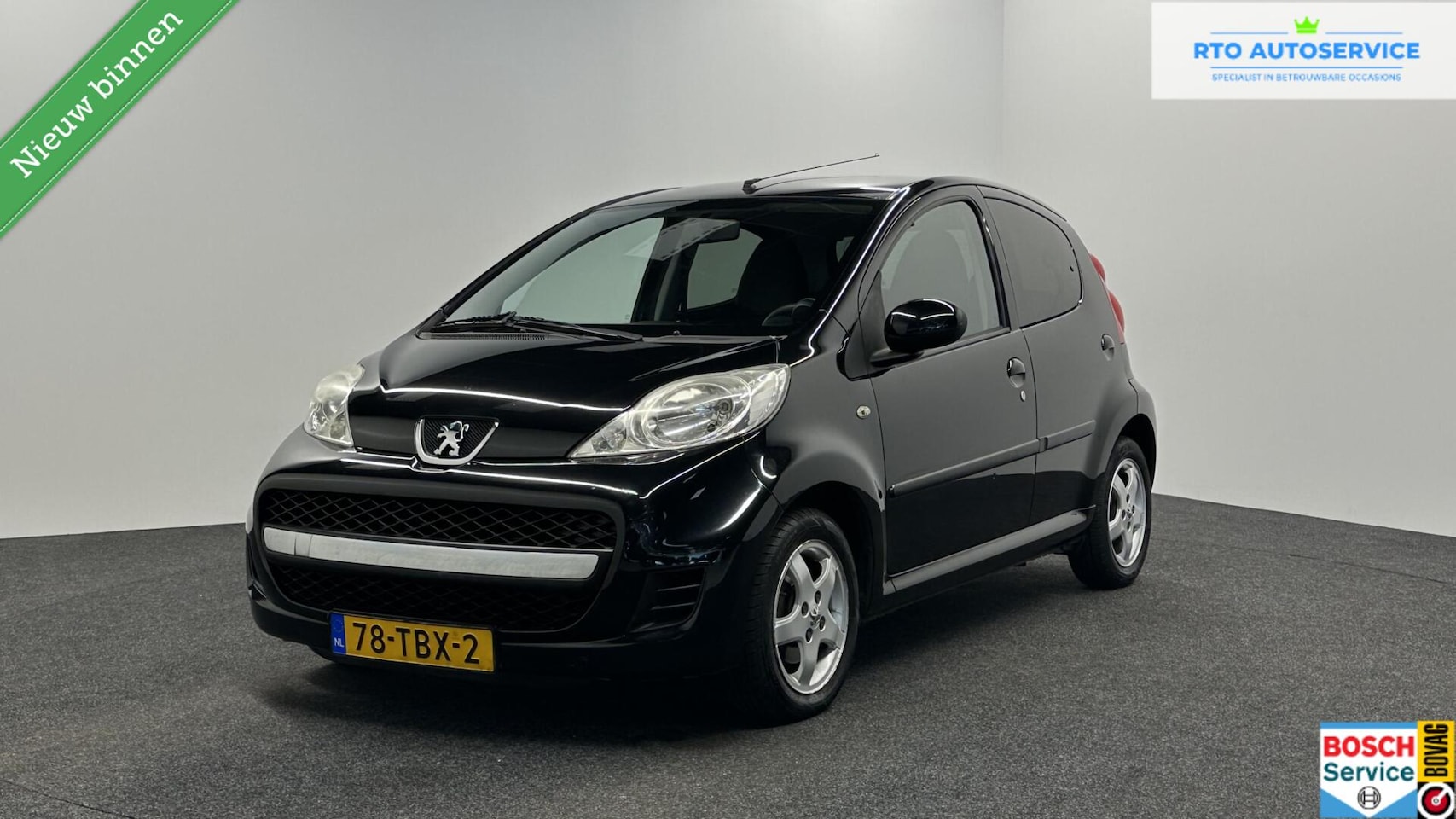 Peugeot 107 - 1.0-12V Black & Silver AIRCO LM 5 DEURS. - AutoWereld.nl