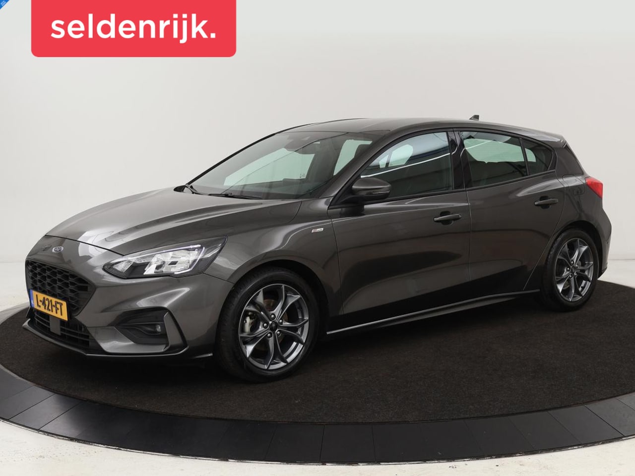 Ford Focus - 1.0 EcoBoost ST Line | Stoel & stuurverwarming | Carplay | Navigatie | Climate control | P - AutoWereld.nl