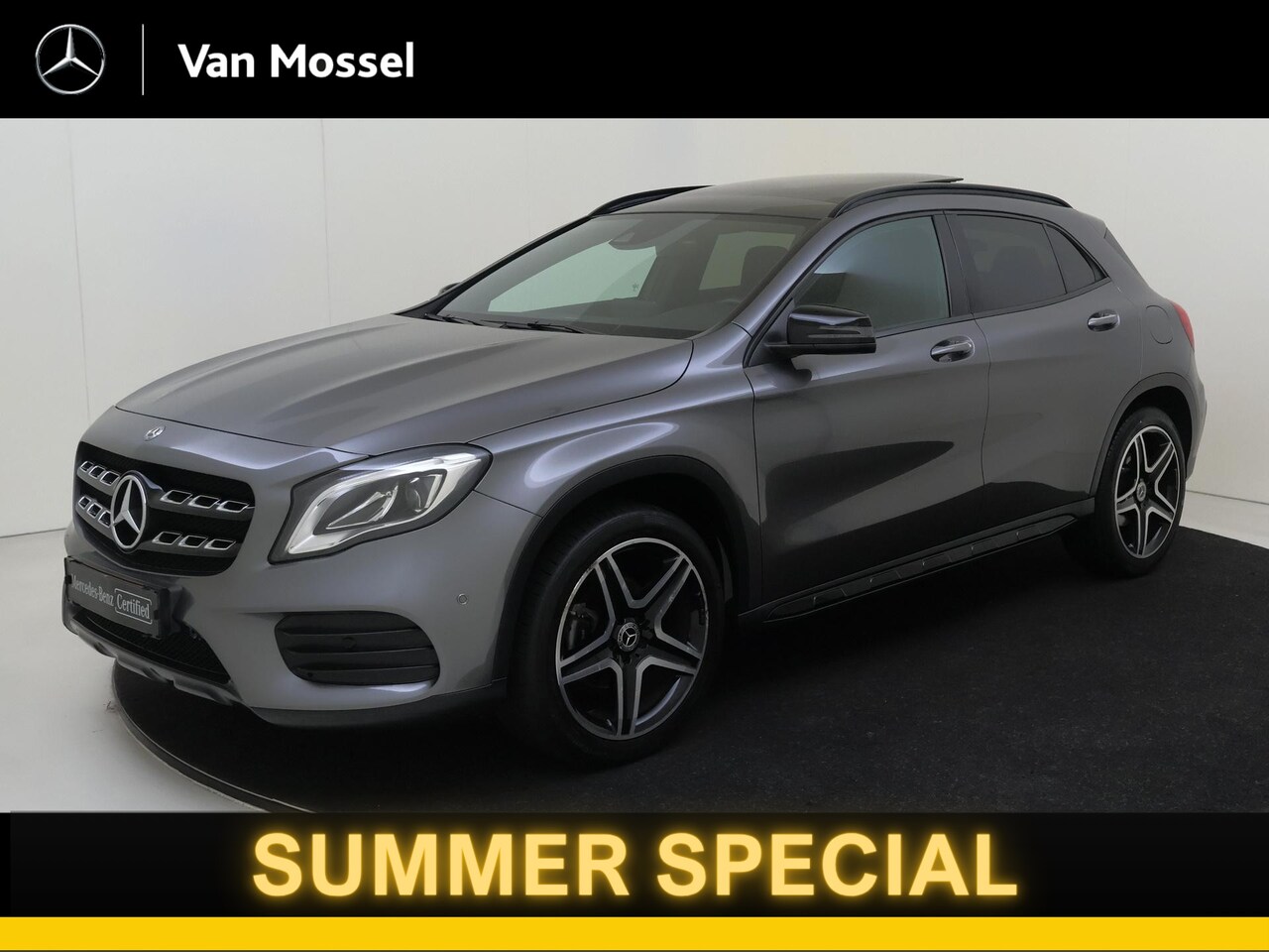 Mercedes-Benz GLA-Klasse - 200 AMG-Line / Stoelverwarming / Achteruitrijcamera / Panaroma-schuifdak / - AutoWereld.nl