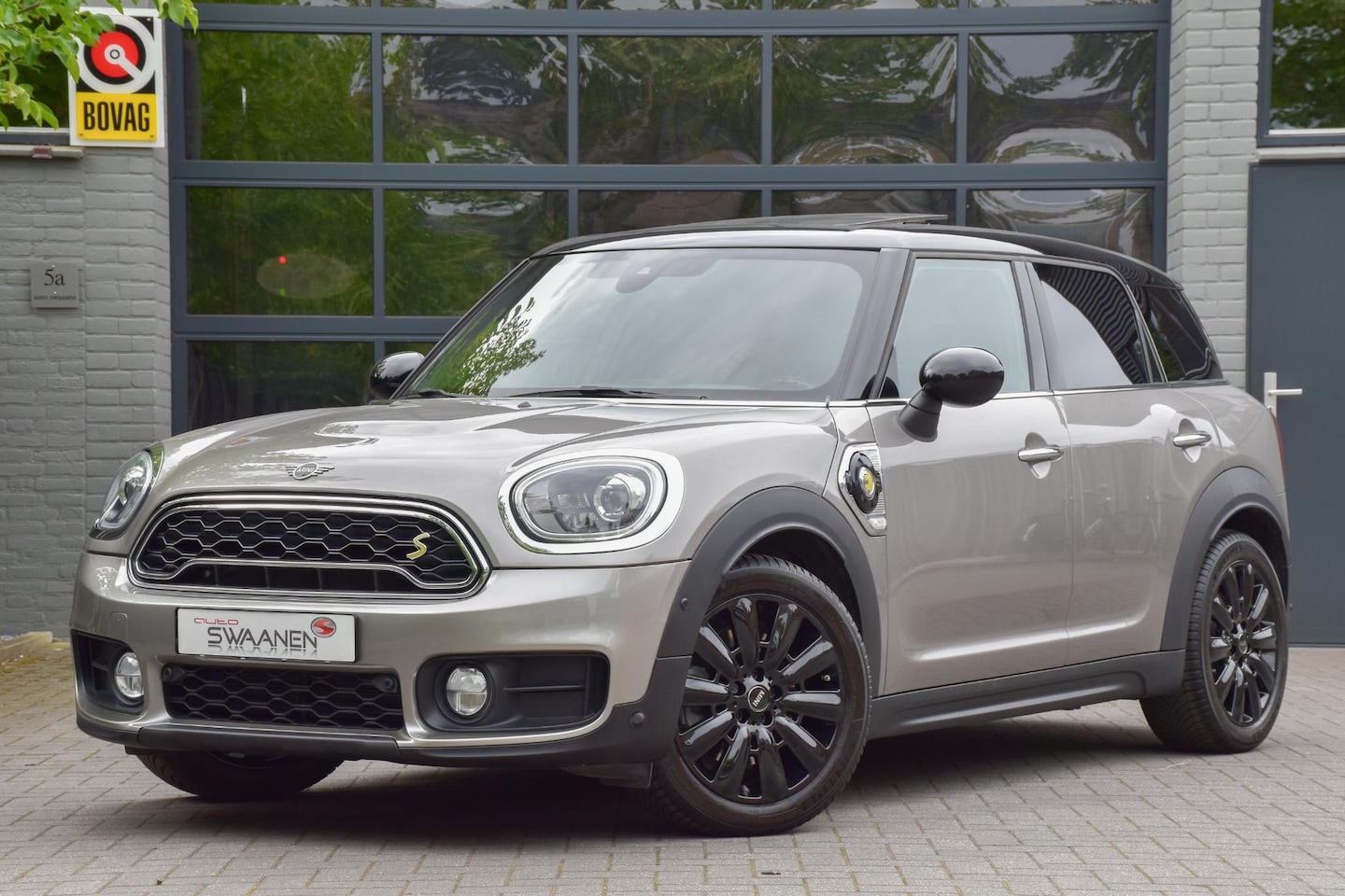 MINI Countryman - Mini 2.0 Cooper S E ALL4 Chili | Pano | Carplay | Head up - AutoWereld.nl