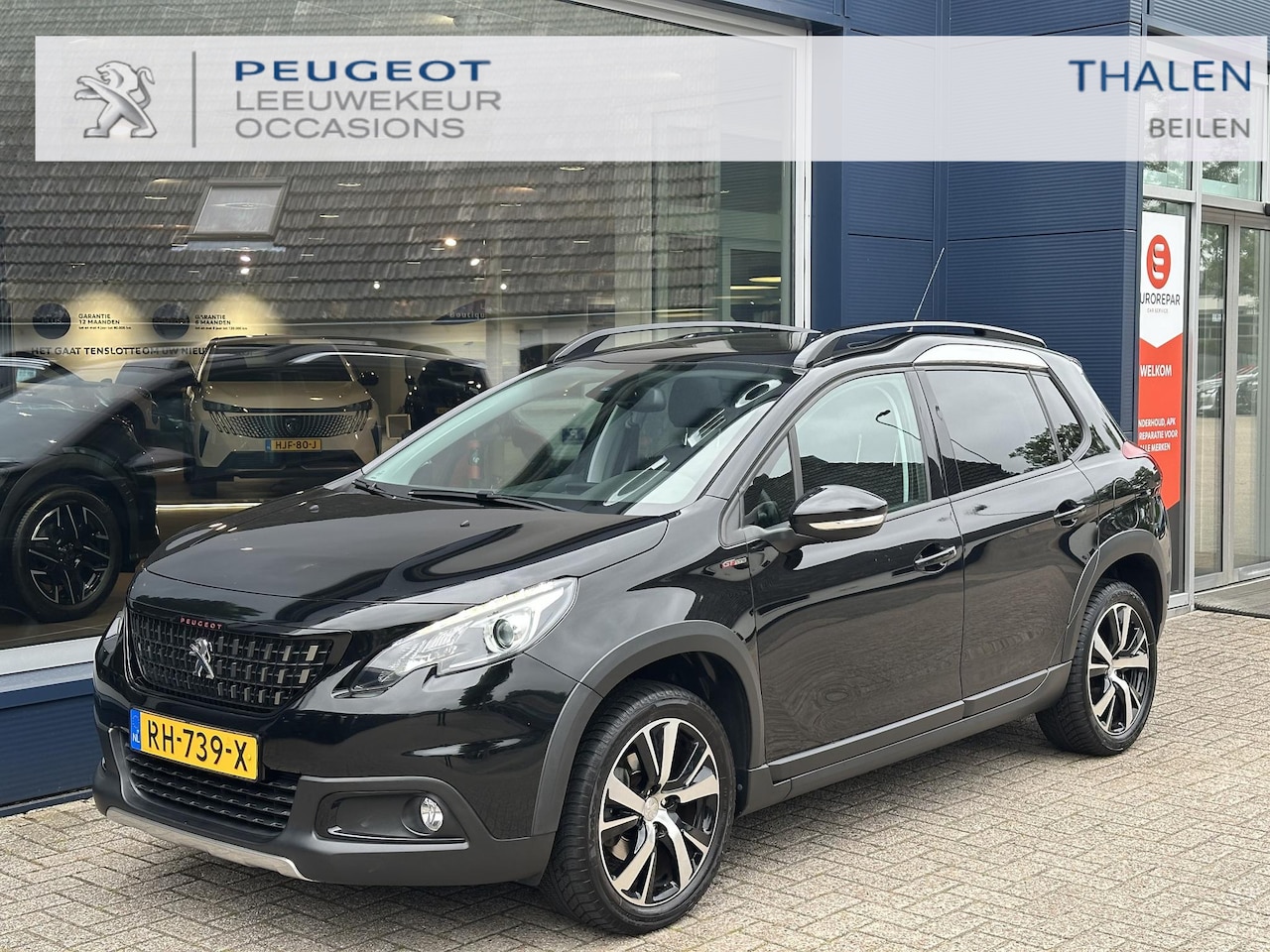 Peugeot 2008 - 1.2 Turbo 110 PK GT-line | Navigatie | Panoramadak | Cruise Control | Trekhaak 1250 KG | H - AutoWereld.nl