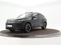 Volkswagen Tiguan - 1.5 eTsi 150pk DSG R-Line Business · Keyless · Panoramadak · 360 Camera · Massage · Elek.