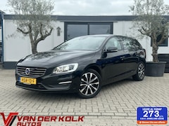 Volvo V60 - 2.0 T3 Xenium Navi Cruise Climate Leder Stoelverwarming Trekhaak Lichtmetaal