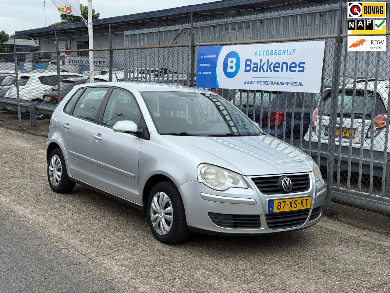 Volkswagen Polo - 1.4-16V Optive | Airco | Trekhaak - AutoWereld.nl