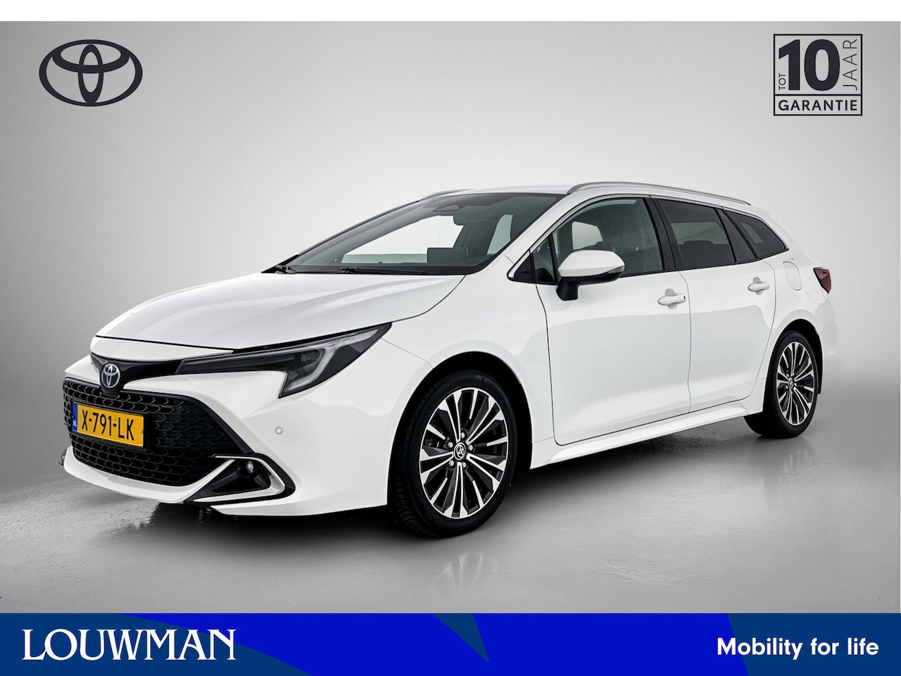 Toyota Corolla Touring Sports - 1.8 Hybrid First Edition 1.8 Hybrid First Edition - AutoWereld.nl