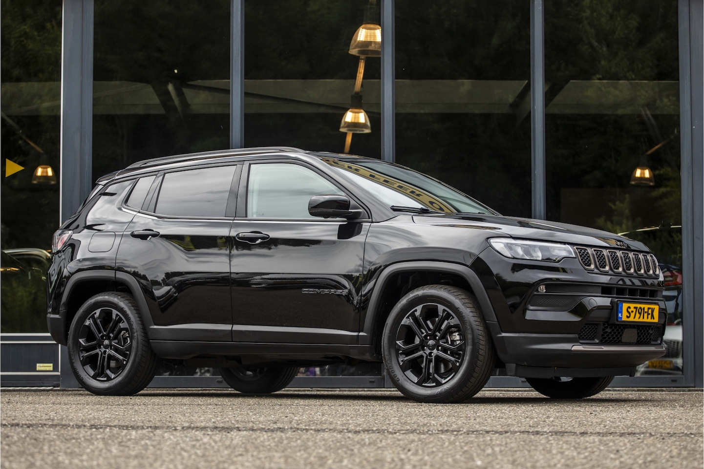 Jeep Compass - 4xe 240 Plug-in Hybrid Electric Upland 4xe 240 Plug-in Hybrid Electric Upland - AutoWereld.nl