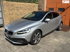 Volvo V40 Cross Country - 1.5 T3 Momentum