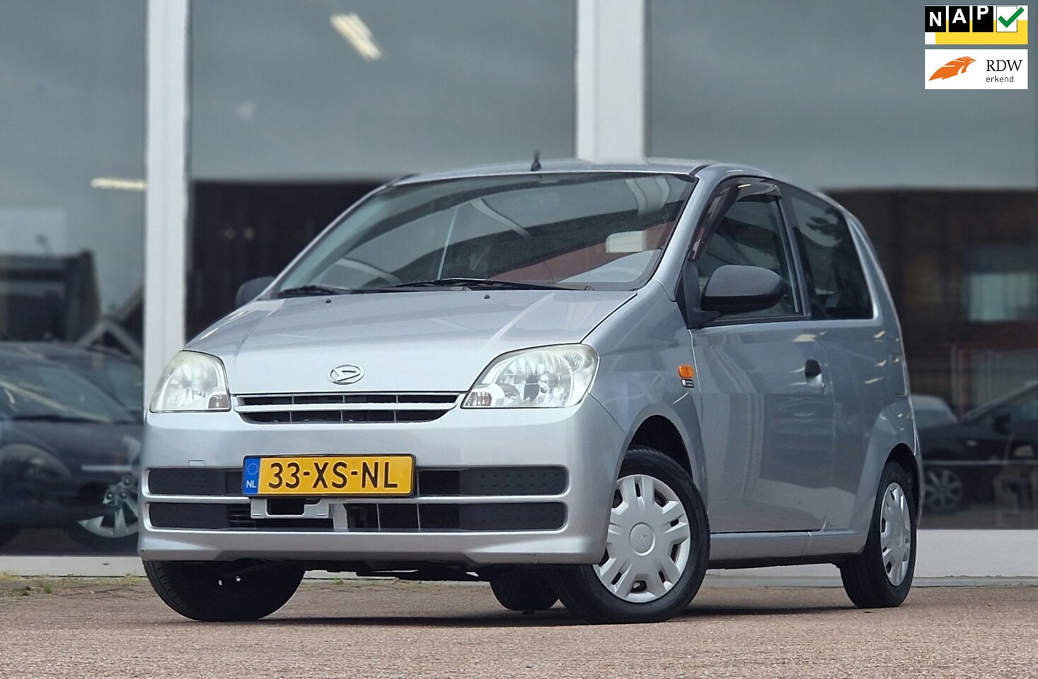 Daihatsu Cuore - 1.0i 12V 100th Anniversary Stuurbekrachtiging CruiseControl 3e Eigenaar - AutoWereld.nl