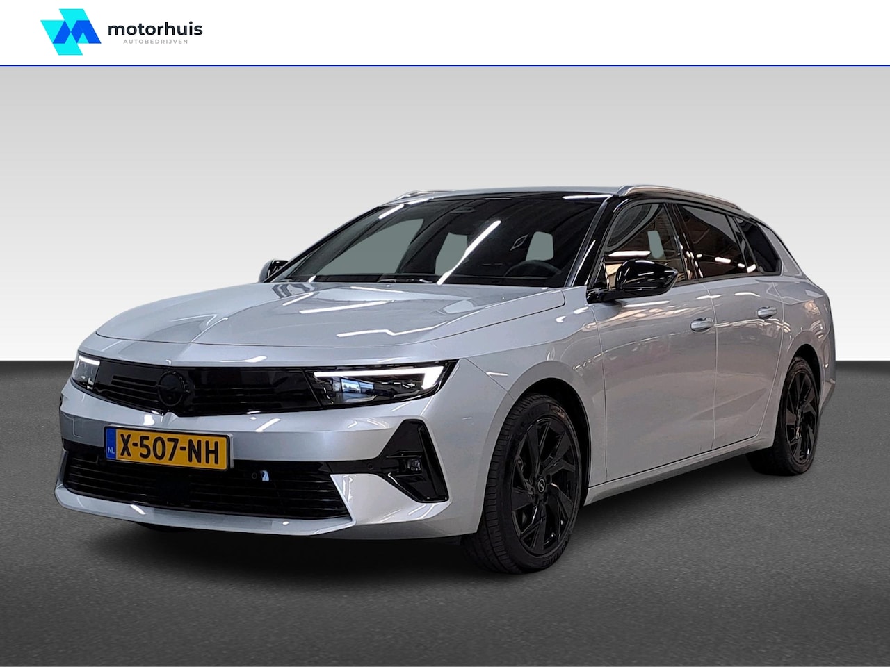 Opel Astra Sports Tourer - 1.2 TURBO 130PK GS LINE INTELLILUX NAVI WINTERPACK NAP - AutoWereld.nl