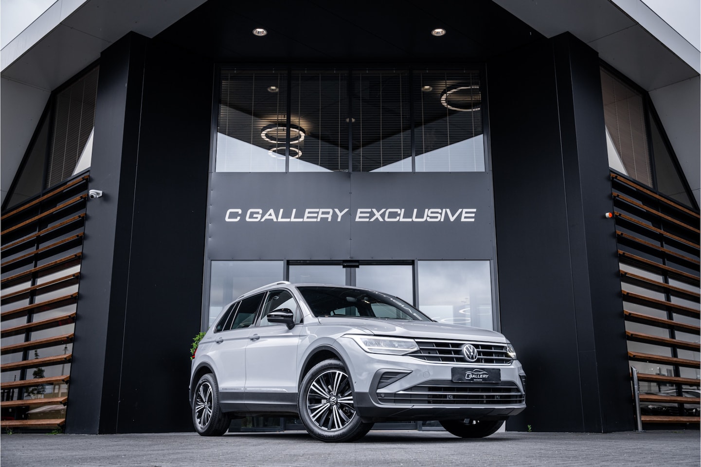 Volkswagen Tiguan - 1.5 TSI MY21 - Panorama | ACC | Stoelverwarming | Apple Carplay - AutoWereld.nl