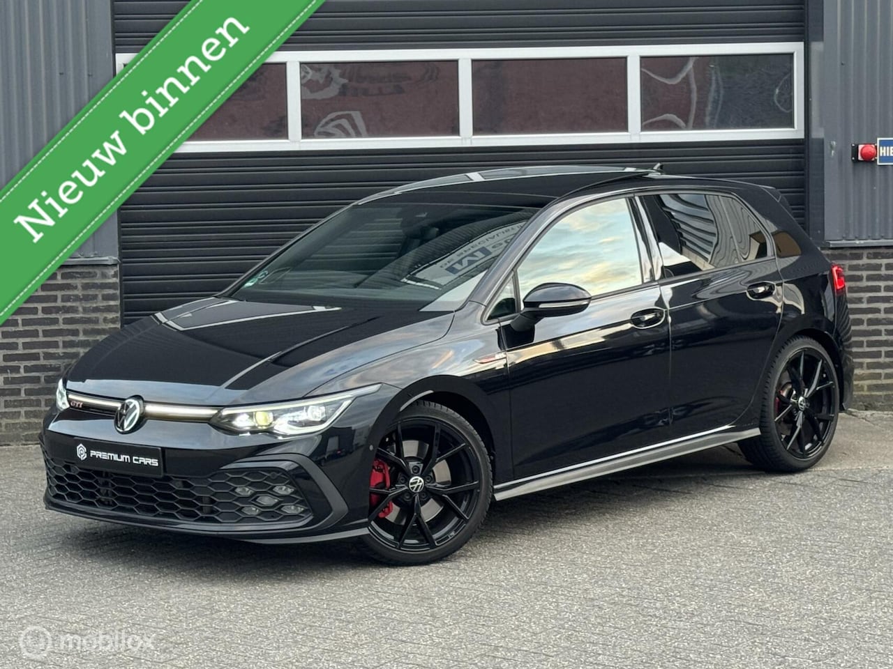 Volkswagen Golf - 2.0 TSI GTI Pano Keyles H&K Leder IQ Led - AutoWereld.nl