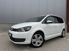 Volkswagen Touran - 2.0 TDI Comfortline 140 PK DSG|PDC|USB|TRHK|