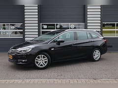 Opel Astra Sports Tourer - 1.2 Launch Edition