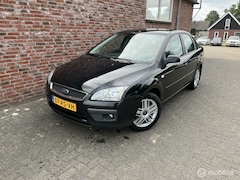 Ford Focus - 1.6-16V Ambiente