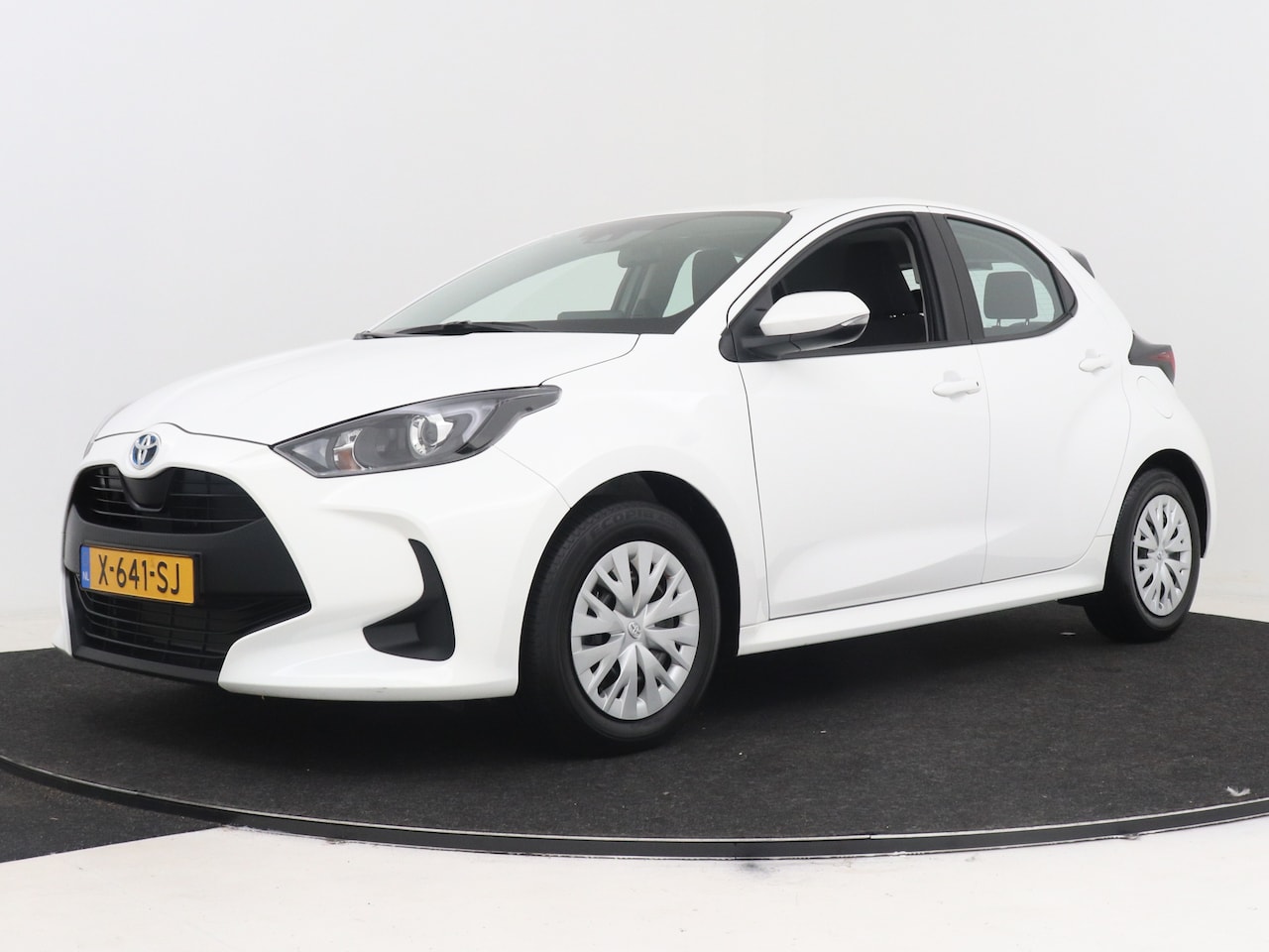 Toyota Yaris - 1.5 Hybrid Active 1.5 Hybrid Active - AutoWereld.nl