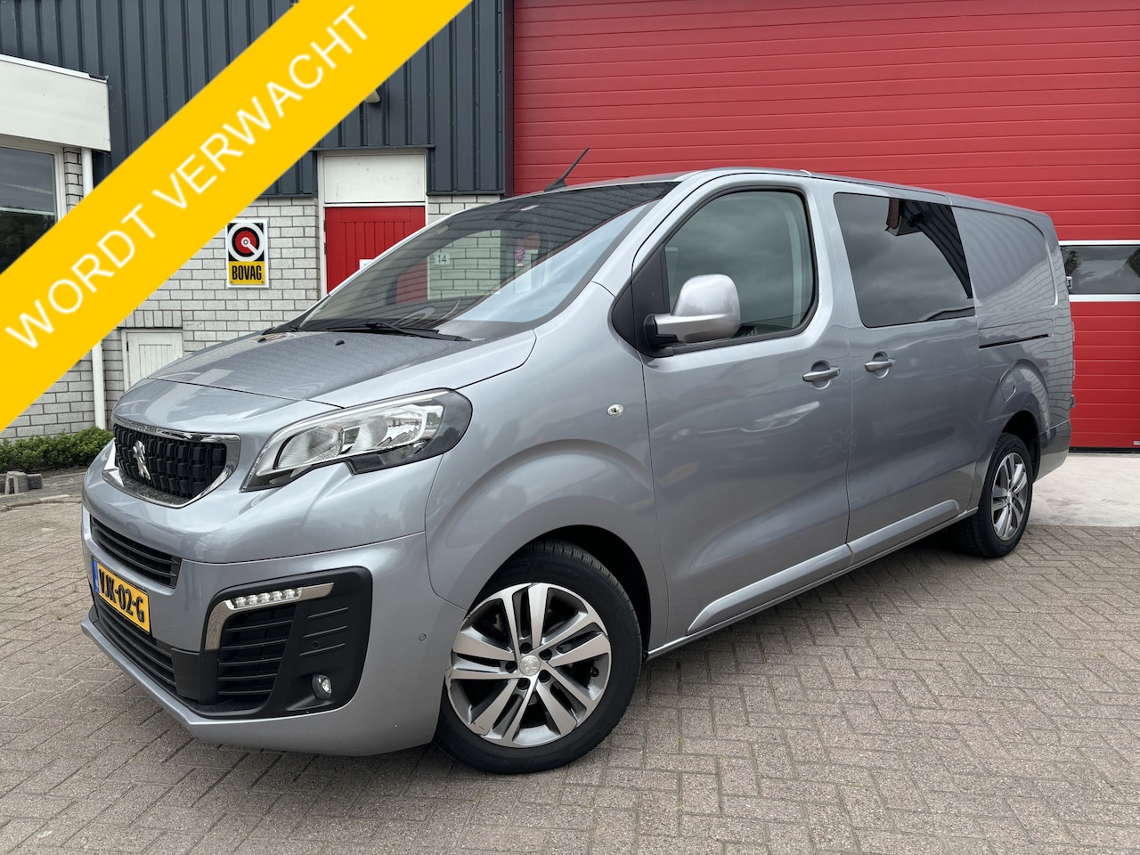 Peugeot Expert - 2.0 BlueHDI 120 Long Asphalt DC AUTOMAAT / NWE D-RIEM / TREKHAAK / 2x SCHUIFDEUR / CAMERA - AutoWereld.nl