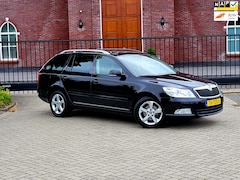 Skoda Octavia Combi - 1.2 TSI Elegance Business Line / AUTOMAAT / Navi / Xenon / Pdc / Trekhaak
