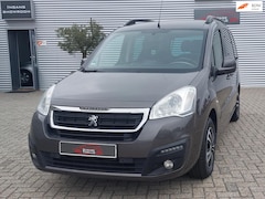 Peugeot Partner Tepee - 1.2 PureTech Active distrubutiriem vervangen bij 117.000 km automatische airco, stoel verw
