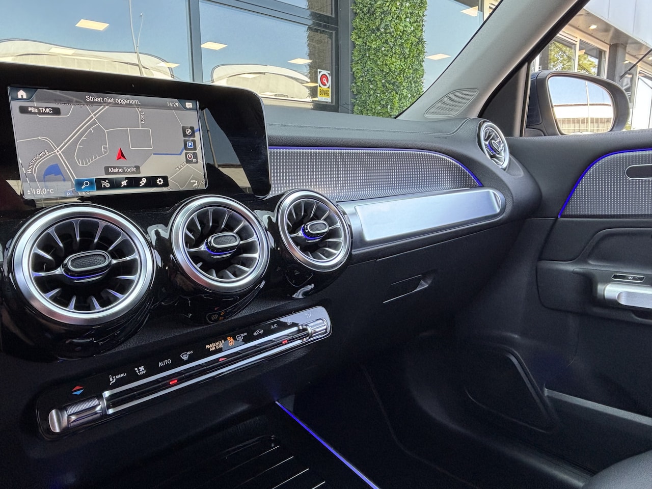 Mercedes-Benz GLB - 220d 190PK 4MATIC Advantage | ACC | HUD | Sfeer | Leder | BTW - AutoWereld.nl
