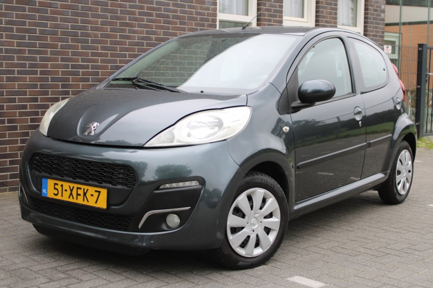 Peugeot 107 - 1.0 Active-5 drs-airco-Led-facelift model - AutoWereld.nl