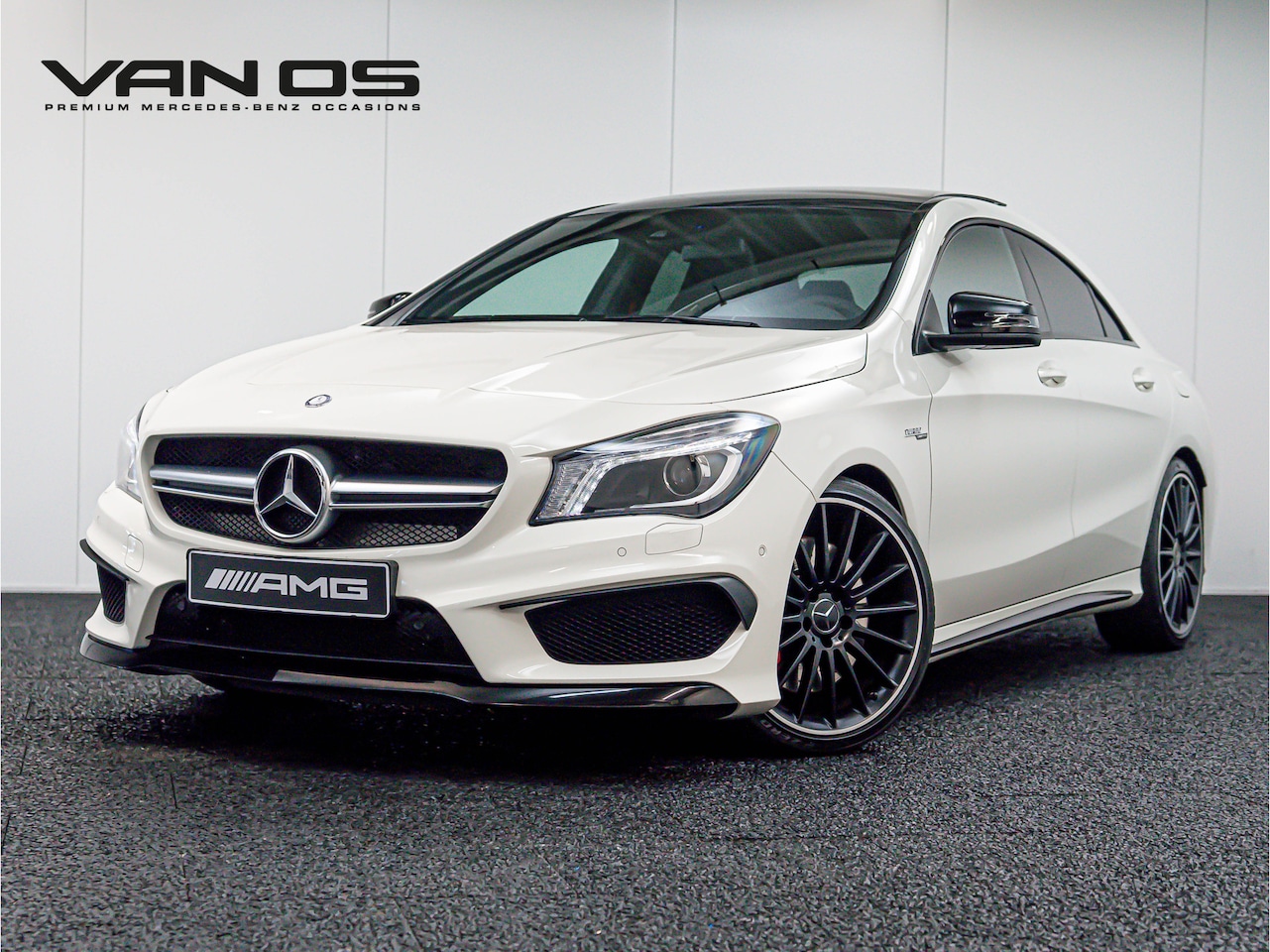 Mercedes-Benz CLA-Klasse - AMG 45 4MATIC | Performance stoelen | Pano - AutoWereld.nl
