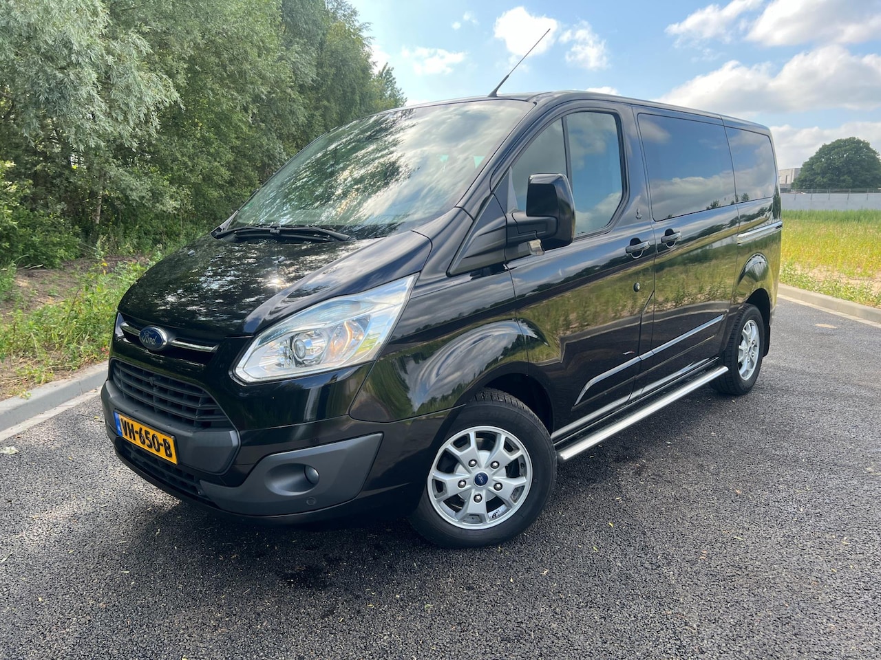 Ford Transit Custom - 270 2.2 TDCI L1H1 Limited DC 270 2.2 TDCI L1H1 Limited DC - AutoWereld.nl