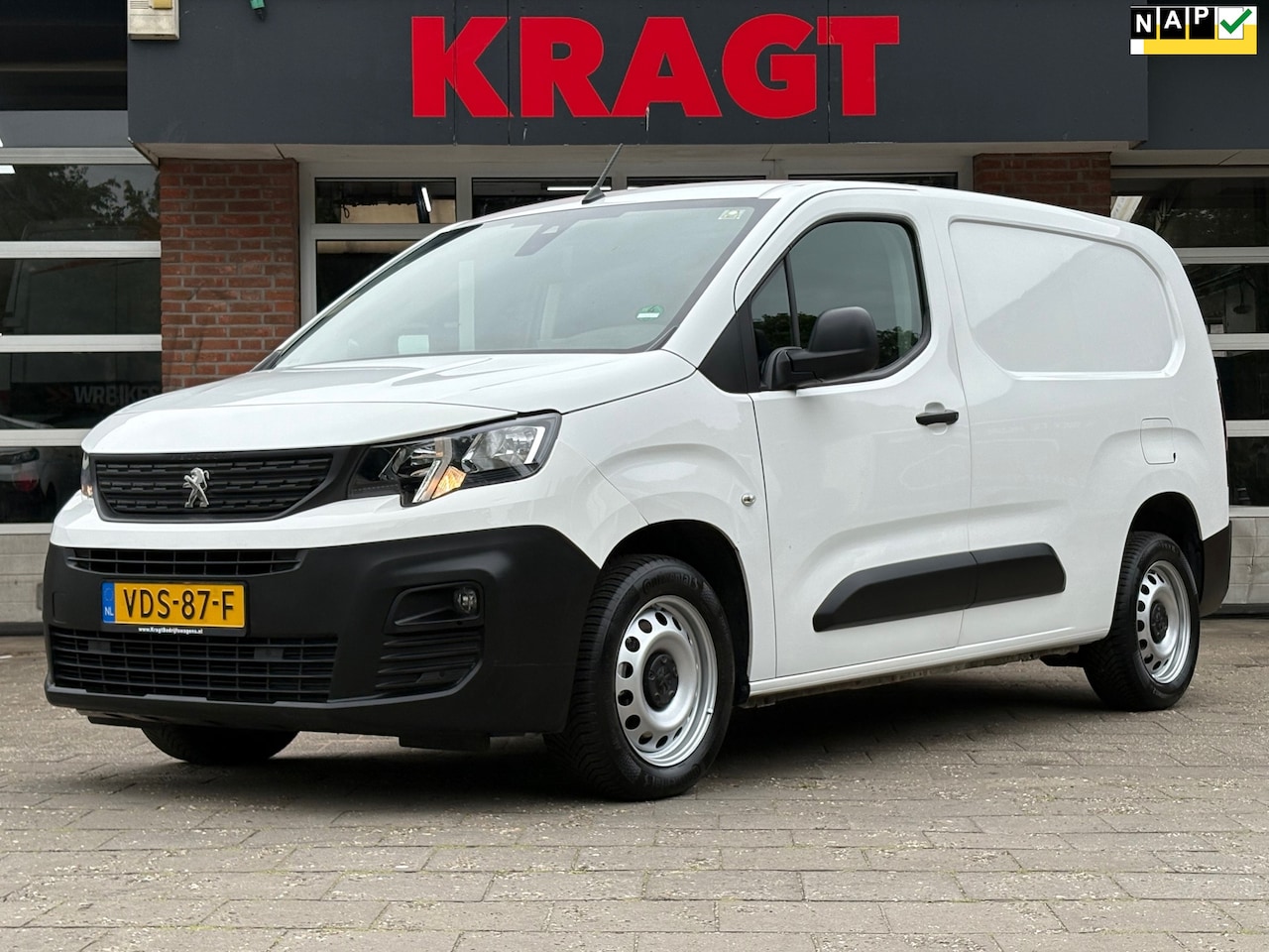 Peugeot Partner - 1.5 BlueHDI Premium Long|NAP|1e EIG|cruise control|achteruitrijcamera|airco|apple carplay| - AutoWereld.nl