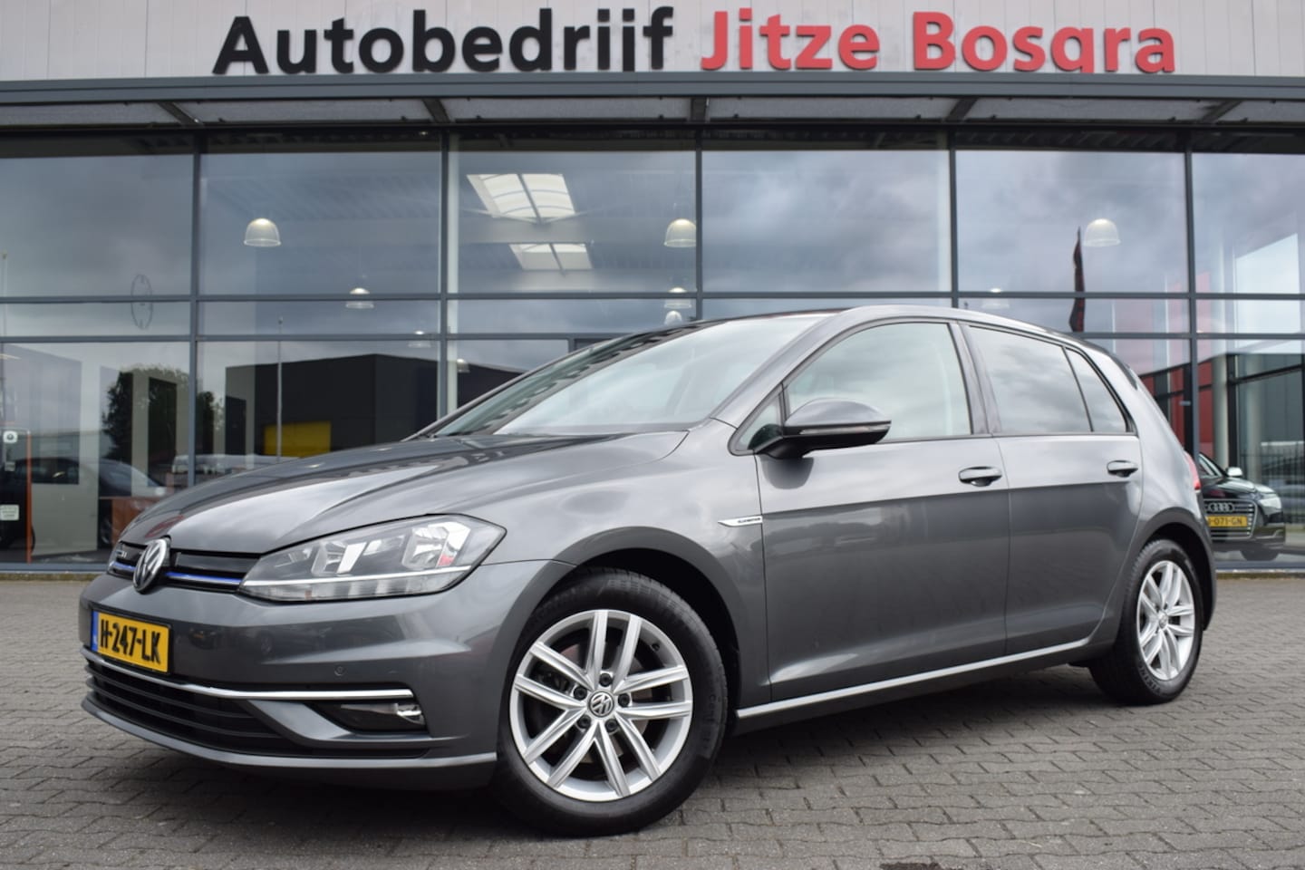 Volkswagen Golf - 1.5 TSI Comfortline Business ECC | Carplay | Full Map Navi | Adap. Cruise | 16 Inch LMV - AutoWereld.nl