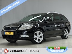 Skoda Octavia Combi - 1.4 TSI Elegance Business Line/ D-Ketting Verv./ AUTOMAAT/ Trekhaak/ Bi-Xenon/ 17'' LMV/ E