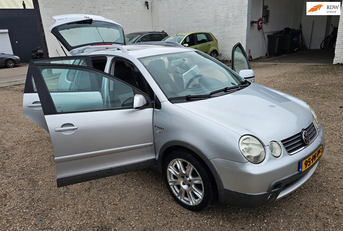 Volkswagen Polo - 1.4-16V FUN 1.4-16V FUN - AutoWereld.nl