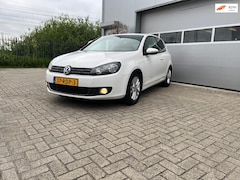 Volkswagen Golf - 1.2 TSI Highline BlueMotion Navi, Trekhaak