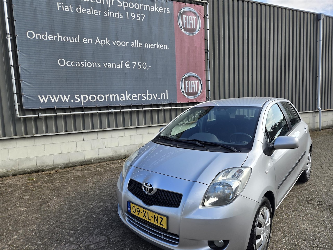 Toyota Yaris - 1.3 16V VVT-I 5DR Terra - AutoWereld.nl