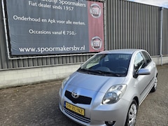 Toyota Yaris - 1.3 16V VVT-I 5DR Terra