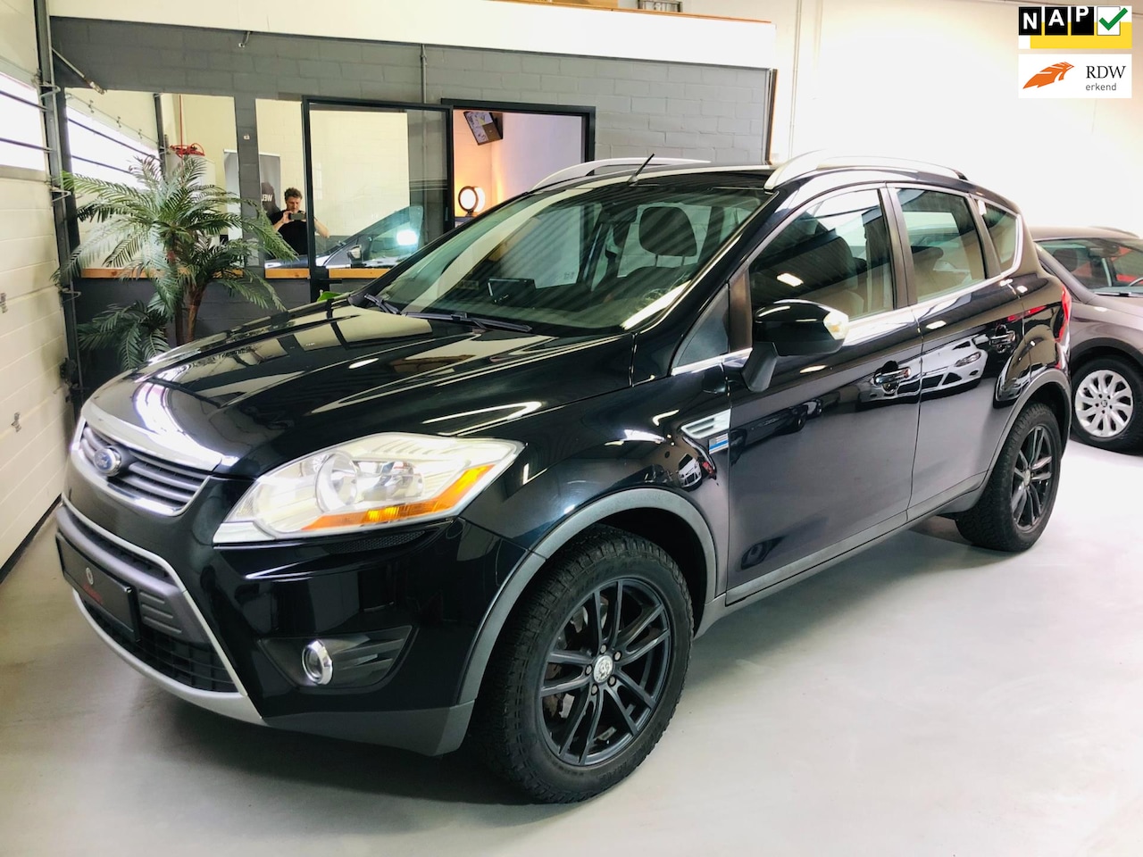 Ford Kuga - 2.5 20V /Carplay/ Trekhaak - AutoWereld.nl