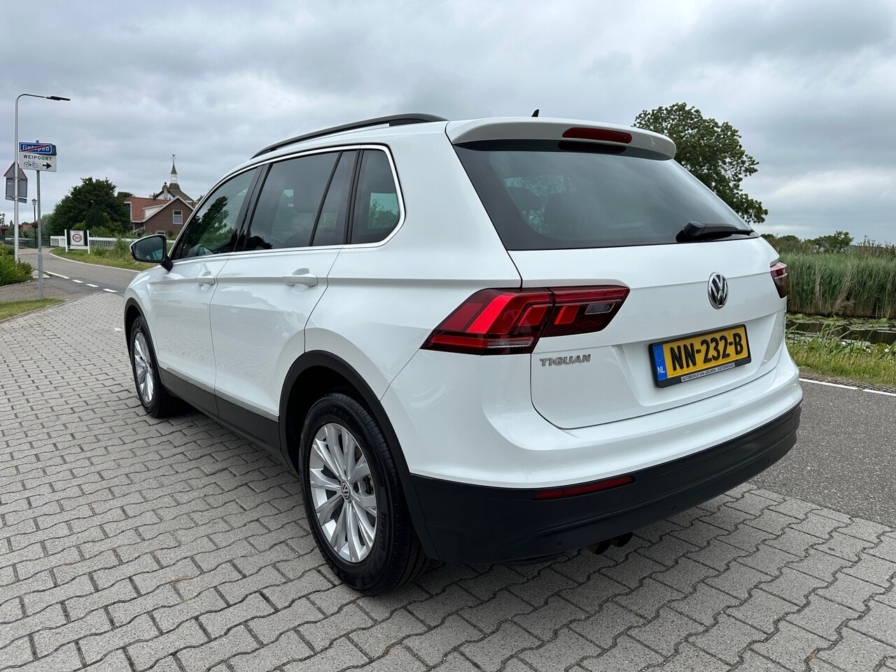 Volkswagen Tiguan - 1.4 TSI Comfortline 1.4 TSI Comfortline, Navi, Cruisecontrol, PDC, Bluetooth