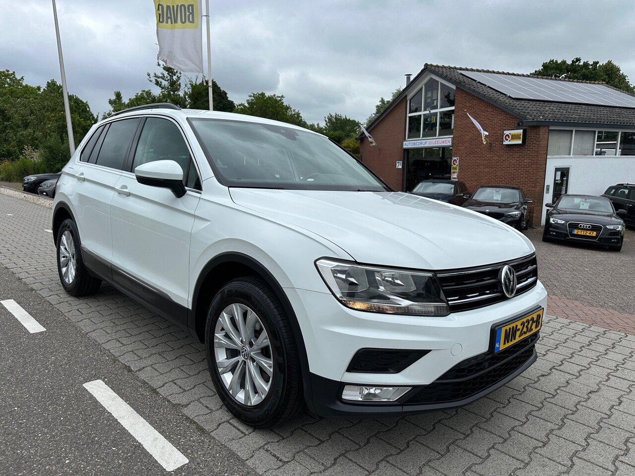 Volkswagen Tiguan - 1.4 TSI Comfortline 1.4 TSI Comfortline, Navi, Cruisecontrol, PDC, Bluetooth