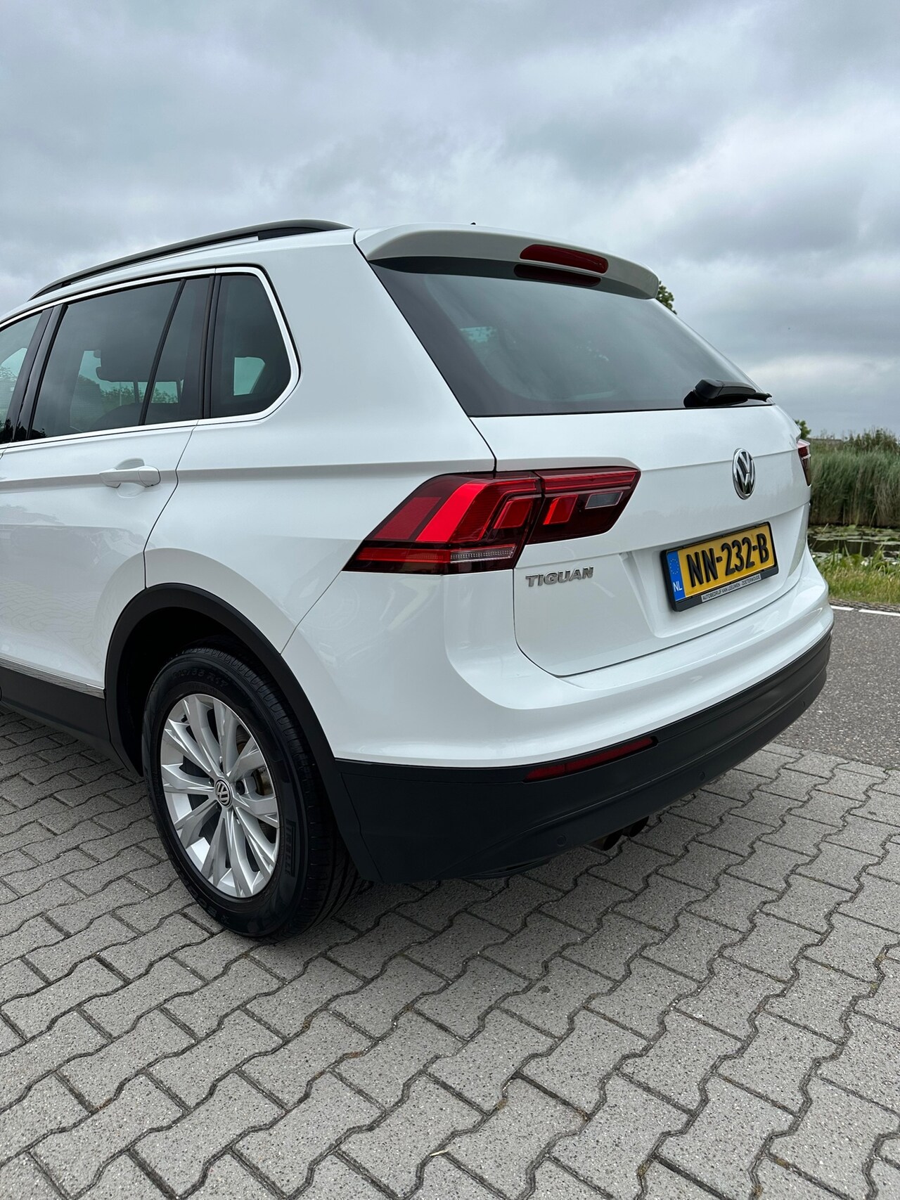Volkswagen Tiguan - 1.4 TSI Comfortline 1.4 TSI Comfortline, Navi, Cruisecontrol, PDC, Bluetooth