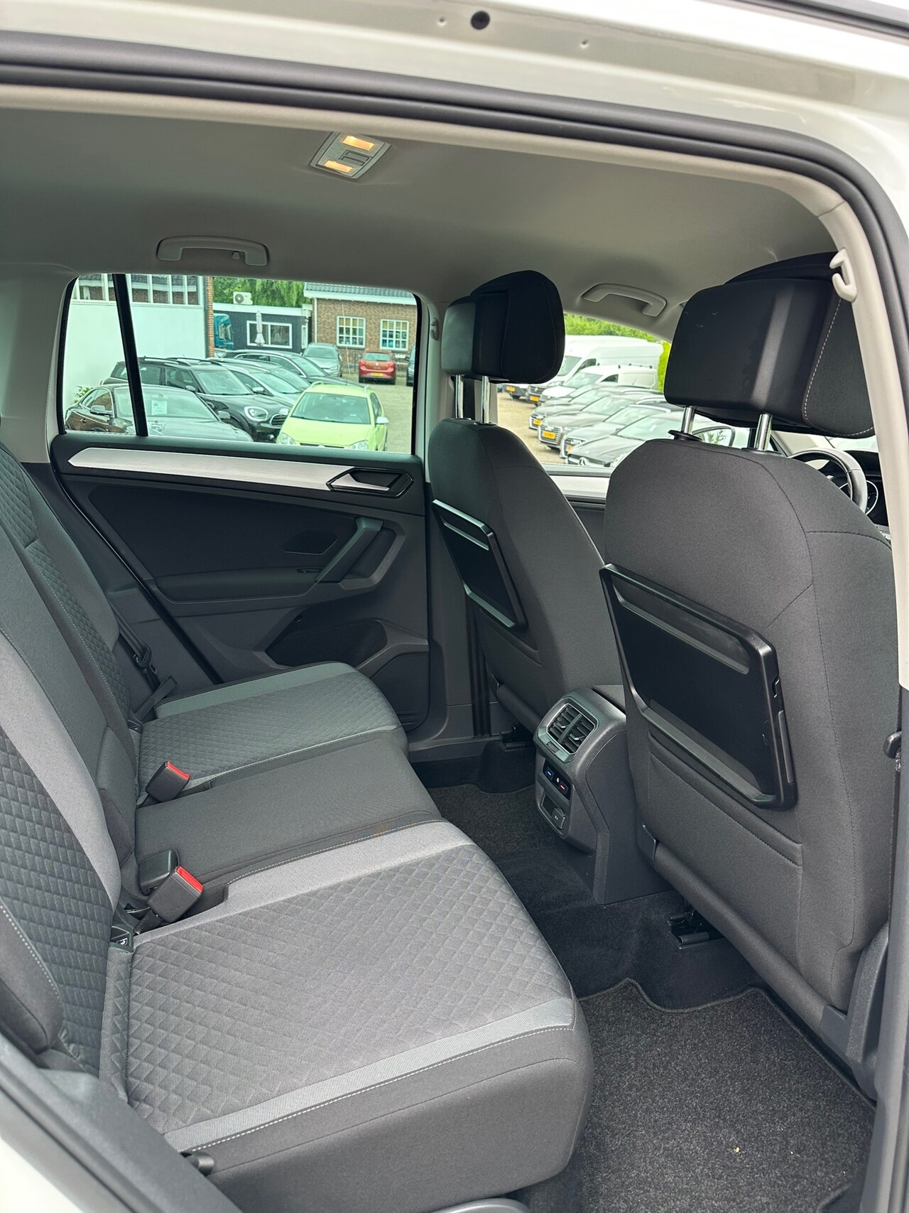 Volkswagen Tiguan - 1.4 TSI Comfortline 1.4 TSI Comfortline, Navi, Cruisecontrol, PDC, Bluetooth