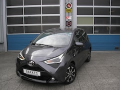 Toyota Aygo - 1.0 VVT-i x-play 28.000 km Parkeersensors